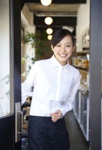 飲食業女性.jpg