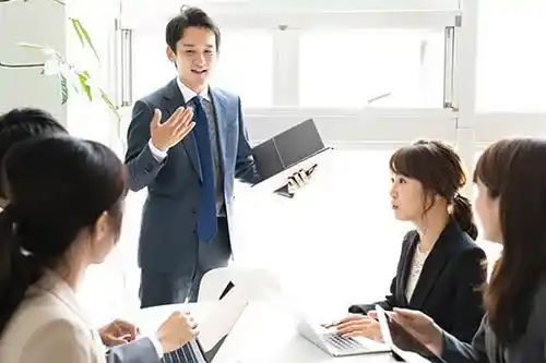 「会社」ではなく「担当者」で選ぶ